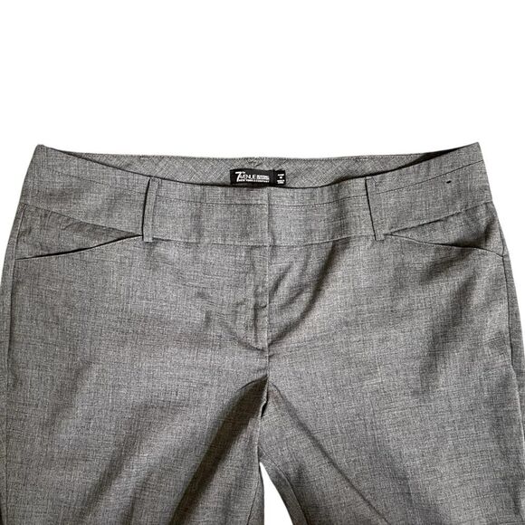 New York & Co - 7th Avenue Suiting Collection Gray Dress Pants: Size 18 Average - Picture 2 of 2